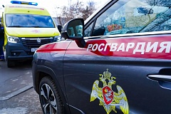 Столичные росгвардейцы помогли мужчине с больным сердцем