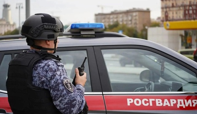 Столичные росгвардейцы помогли потерявшемуся ребёнку вернуться домой